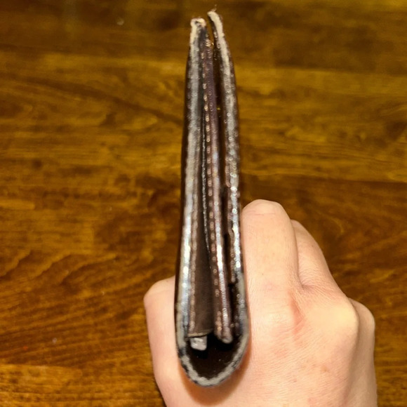 GUCCI wallet GUC brown leather long wallet VINTAGE gold clasp Luxury Find - Picture 5 of 14